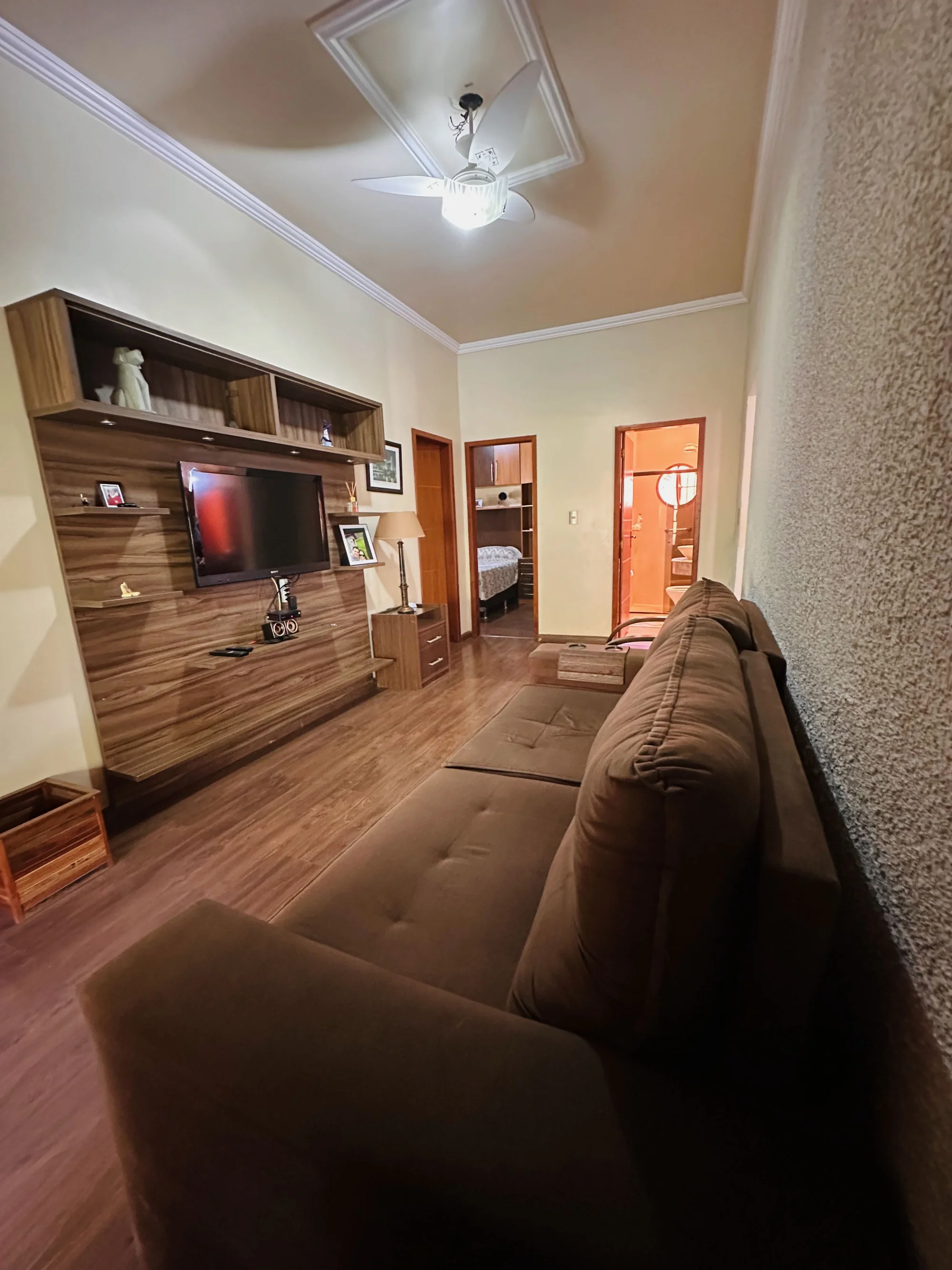 Quarto com cama de casal